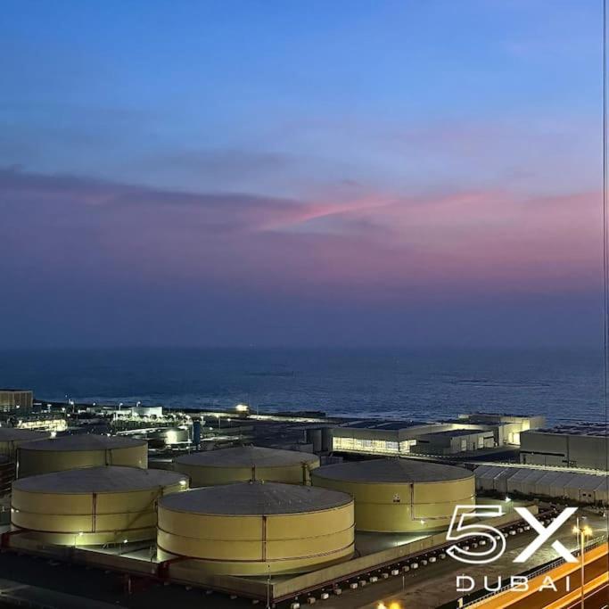 Fivex Modern 1 Bedroom With Sea View Apartment